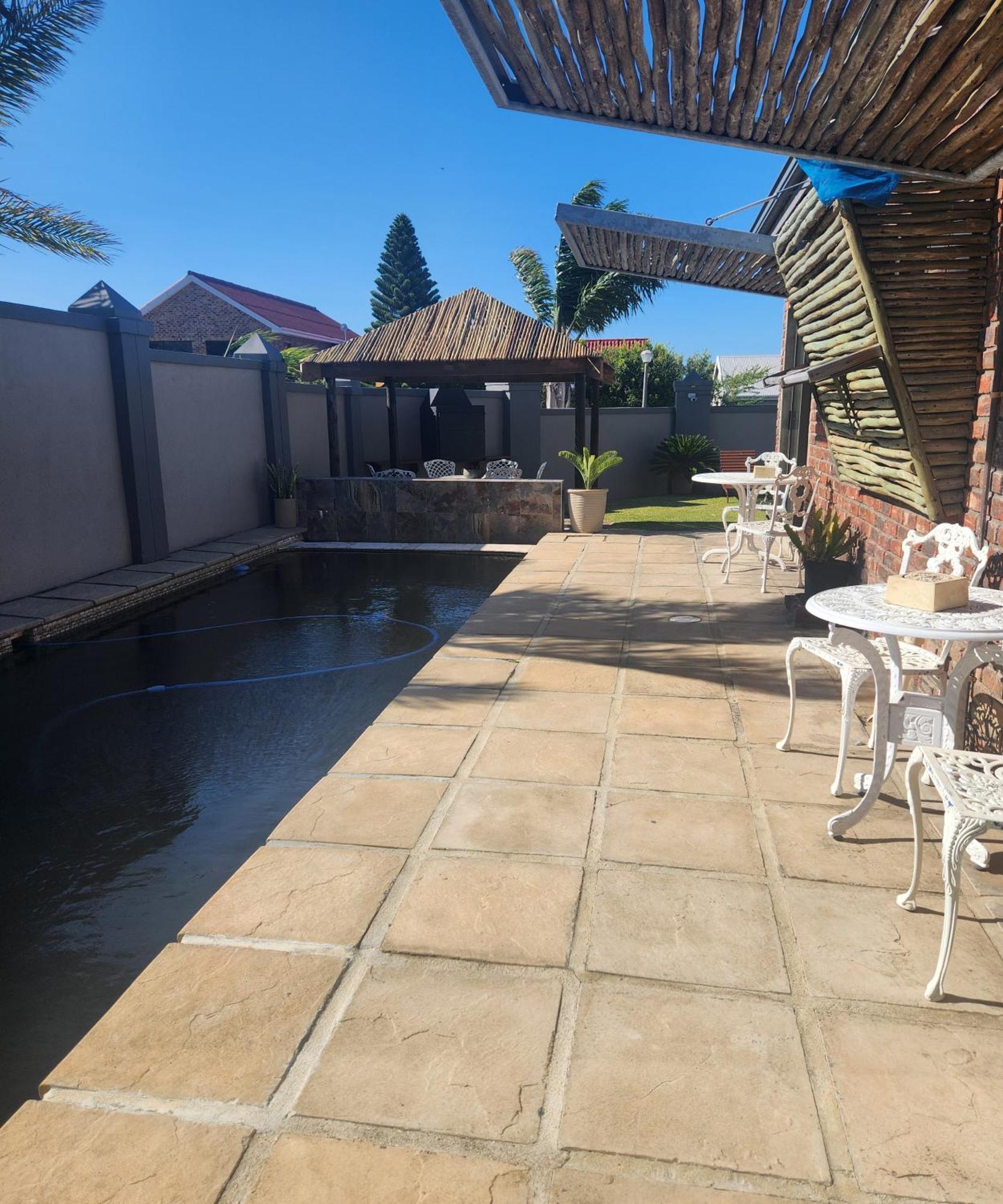 The Wooden Leg Guesthouse Kleinmond Exteriör bild